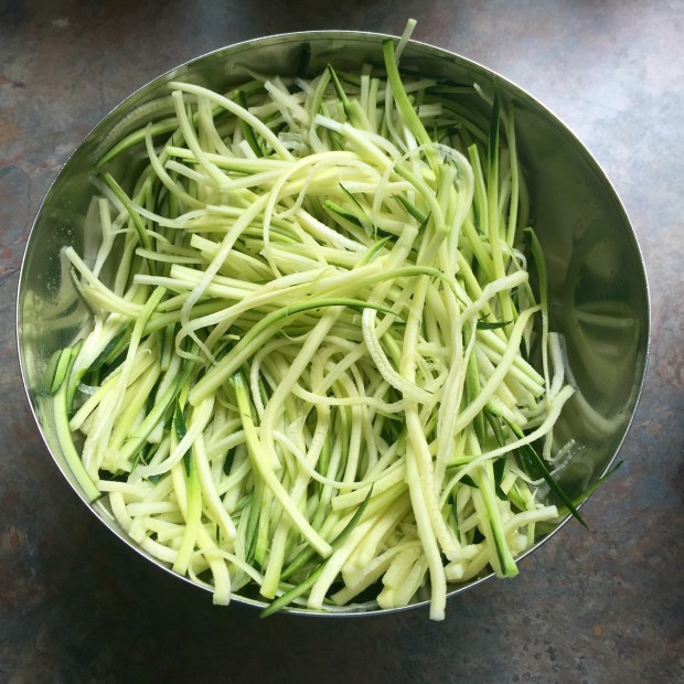 Zucchini pasta with Shrimp and vodka